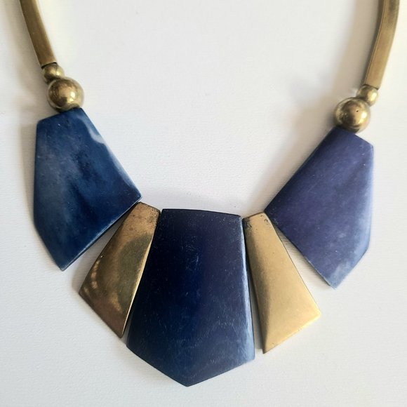 Vintage blue stone and brass necklace. - Picture 2 of 8